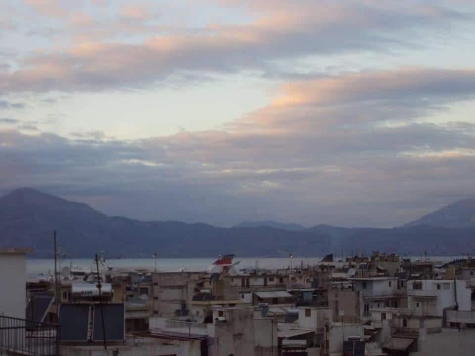 Appartement Urban Penthouse à Patras Extérieur photo